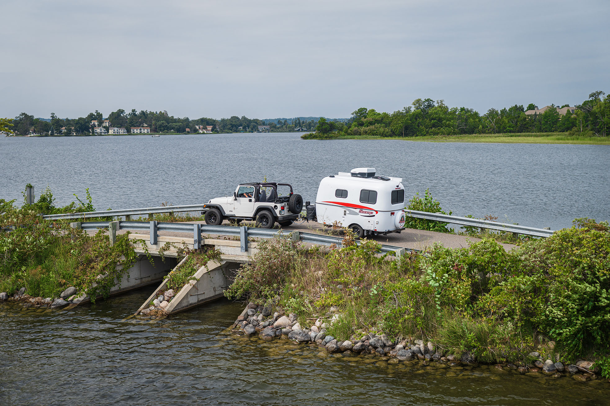 Scamp 13 Fiberglass Lightweight Travel Trailer Camper - Standard